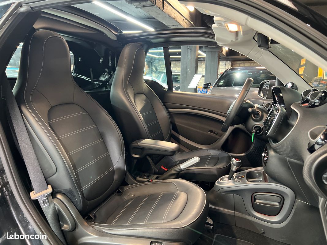Smart Brabus ForTwo Cabriolet Électrique BRABUS XCLUSIF | Caméra | JBL (image 8)