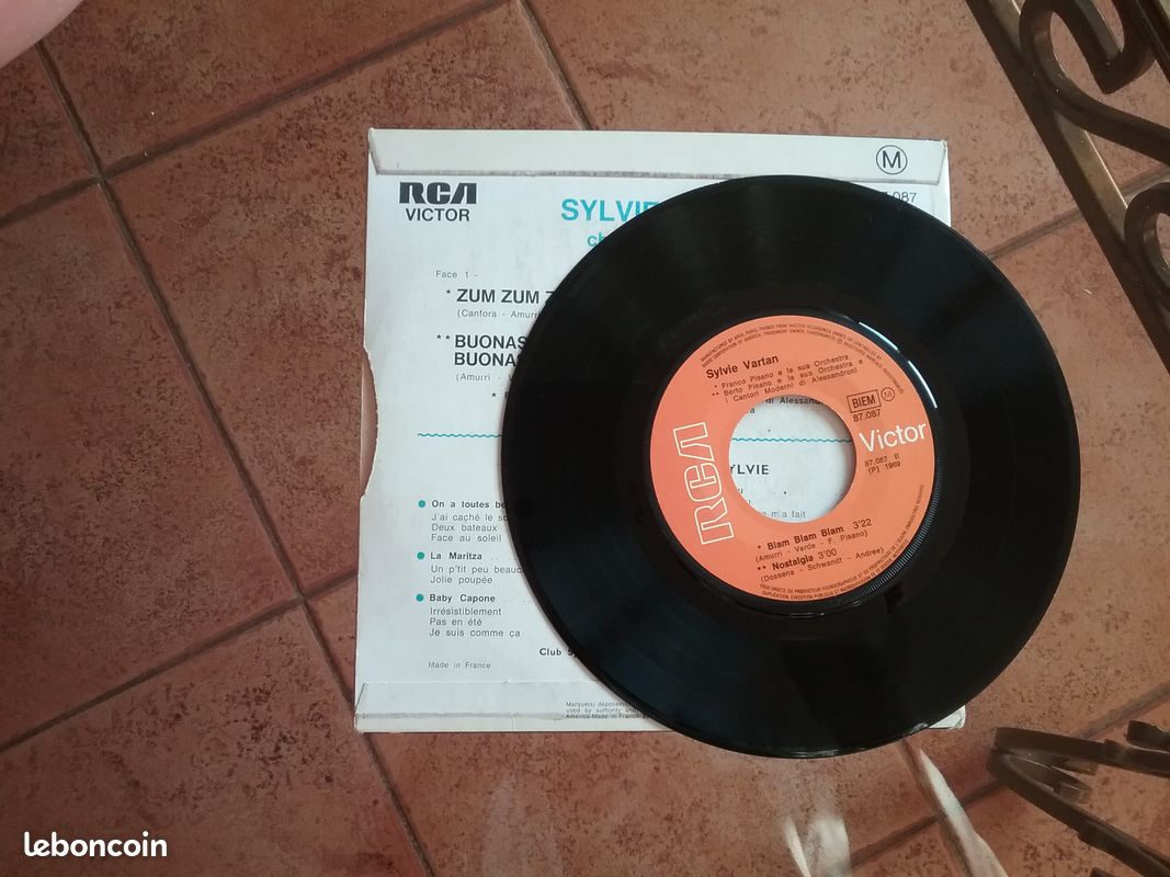 Sylvie chante en italien (image 1)