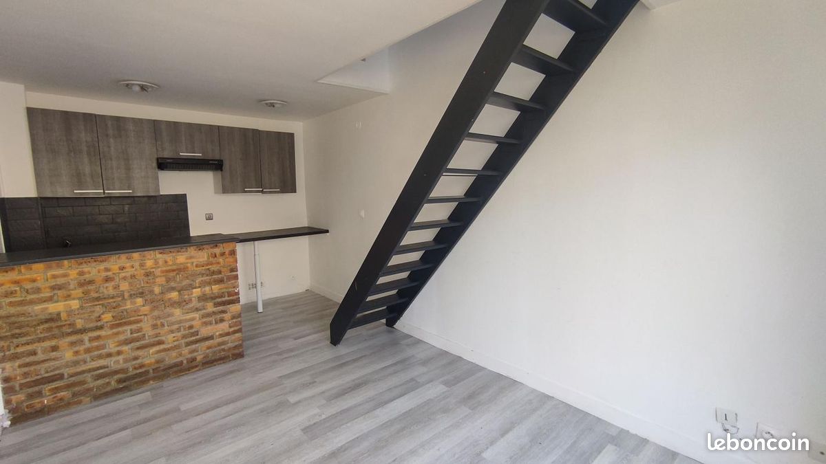 Appartement 2 pièces 25 m² · à Saint-Pierre-lès-Nemours · 25 m² · 550 €