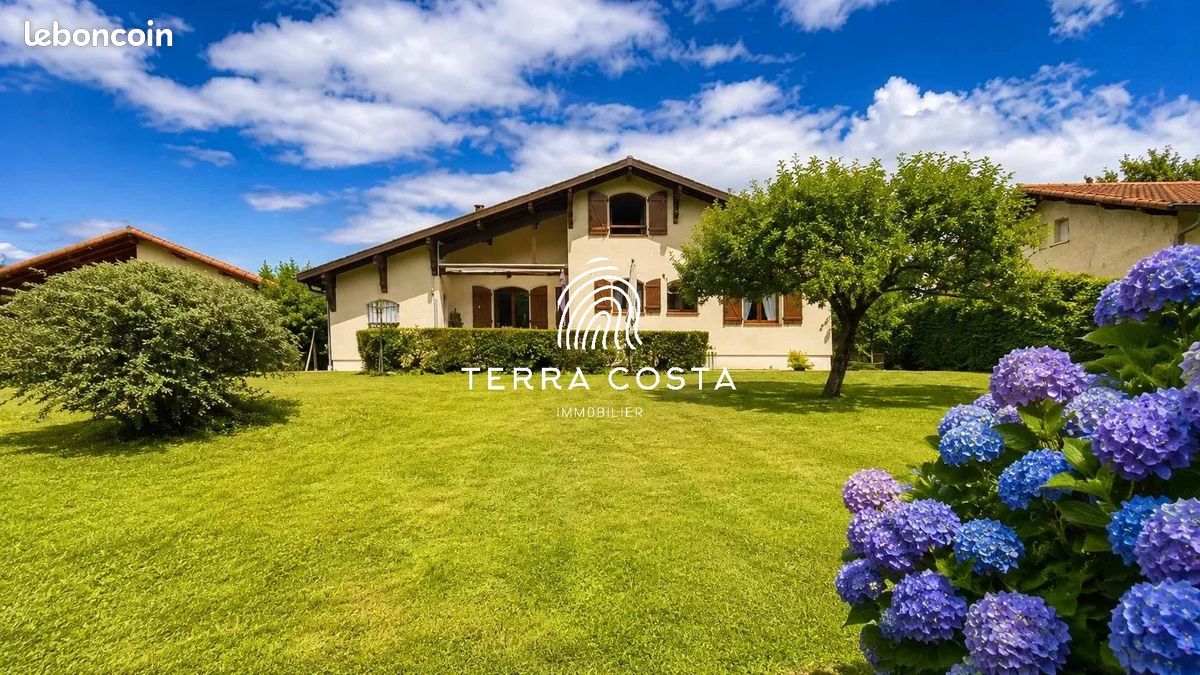 Maison 5 pièces 125 m² · à Saint-Vincent-de-Tyrosse · 125 m² · 455 000 €