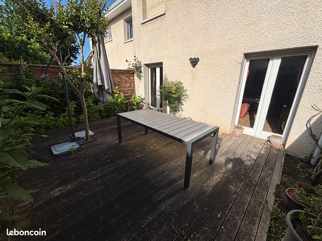 Maison 4 pièces 95 m² · à Bordeaux · 95 m² · 1 295 €