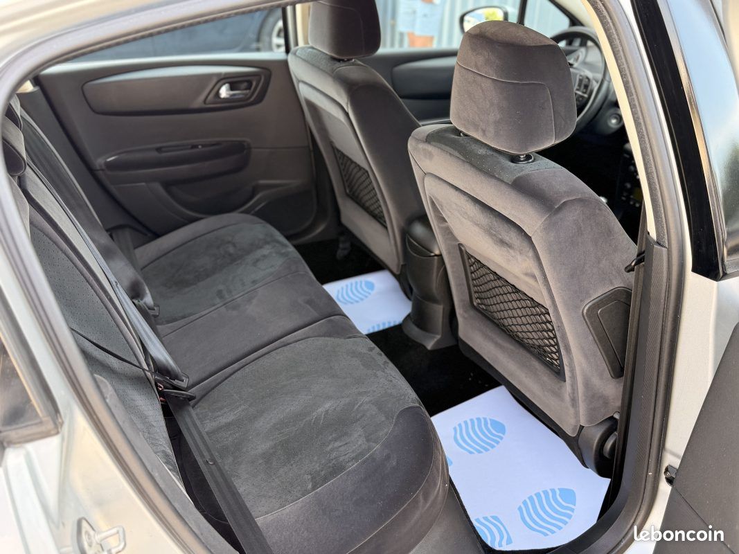 Citroen c4 1.6i vti 120cv exclusive 2010 164 000km (image 8)
