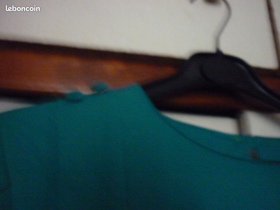 Robe verte T46 (image 3)