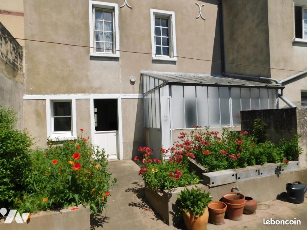 Maison 6 pièces 143 m² · à Les Hauts-d'Anjou · 143 m² · 136 050 €