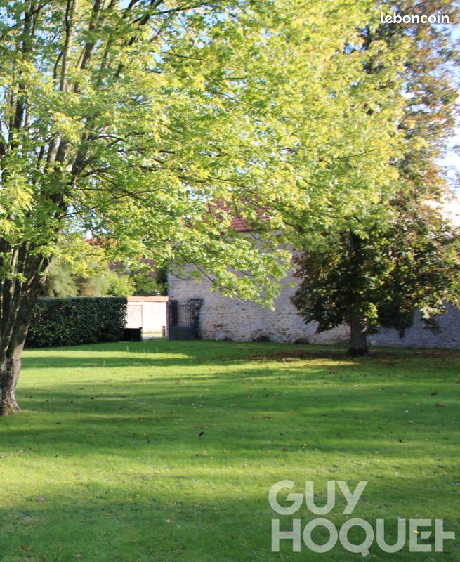 Terrain 583 m² · aux Essarts-le-Roi · 583 m² · 158 000 €