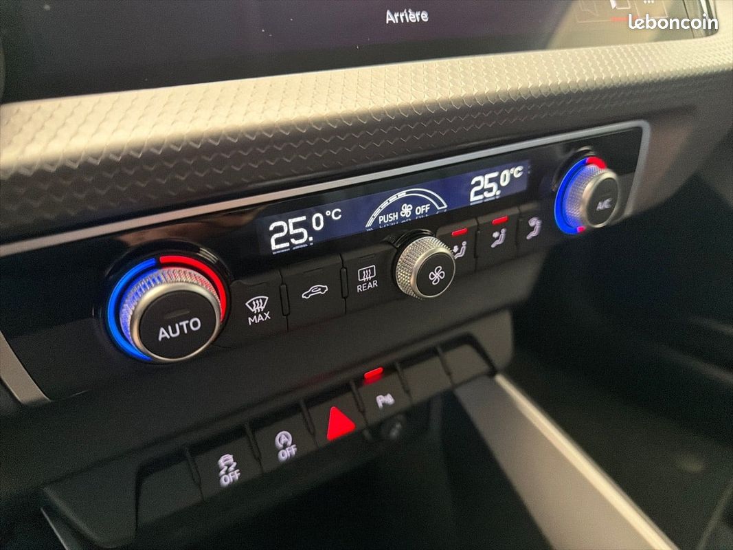 AUDI A1 Sportback 30 TFSI 116 ch S tronic 7 Design (image 30)