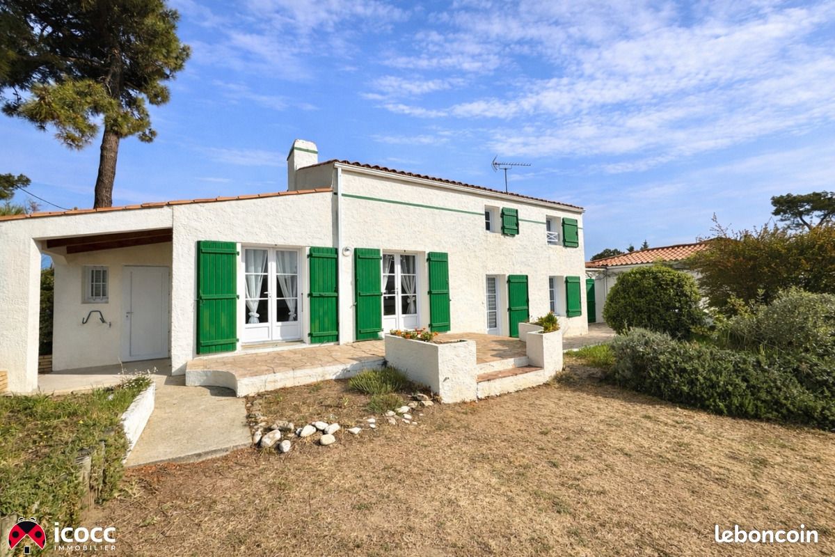 Maison 8 pièces 220 m² · à L'Aiguillon-la-Presqu'Île · 220 m² · 572 000 €