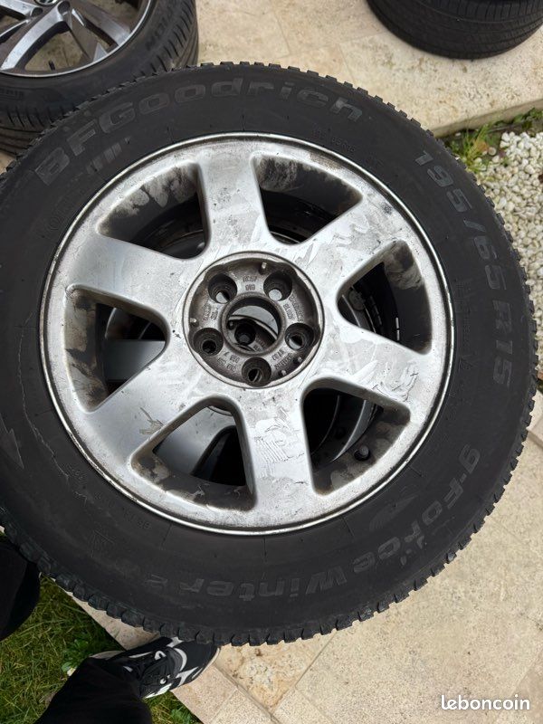 Quatre. Jantes à vendre 195/65R1 (image 2)
