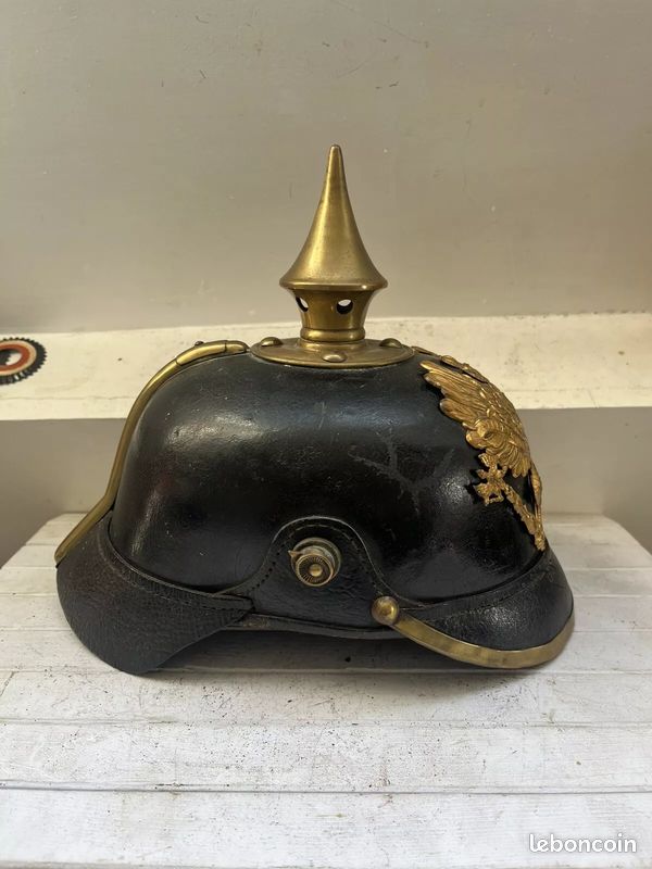 Première Guerre Mondiale Allemand Pickelhaube Acier & Laiton Prussien Fr Badge