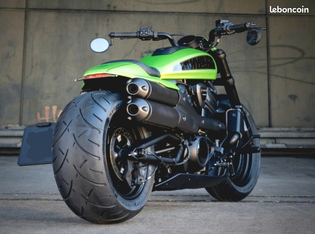 Sportster S Show Bike 240 (image 1)