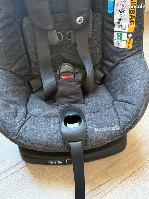 Siège auto Axissfix plus Bebeconfort avec housse de protection (image 5)