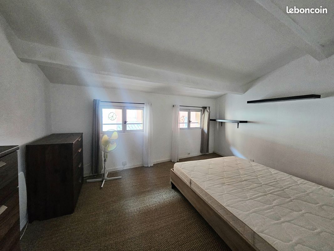 Appartement a louer grasse - 2 pièce(s) - 63 m2 - Surfyn