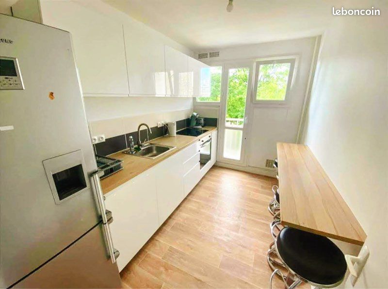 Appartement 4 pièces 75 m² · à Rennes · 75 m² · 400 €