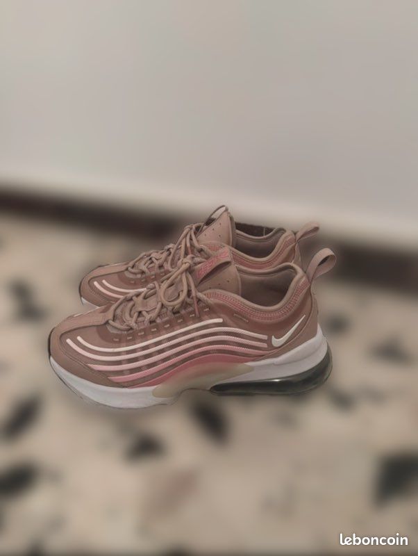 Chaussure Nike femme (image 1)