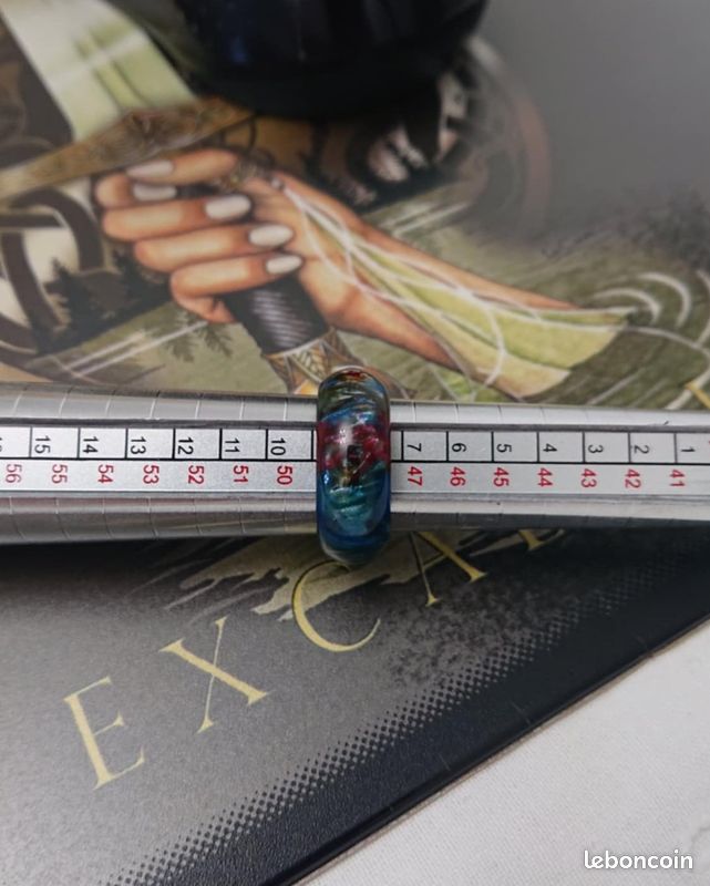 Bague fantaisie en pvc. Tailles: 48 (image 3)