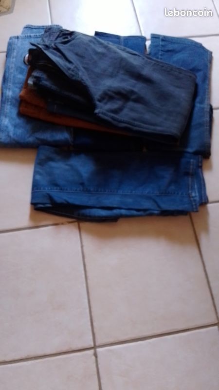 Lot 8 Jeans 👖 (image 3)