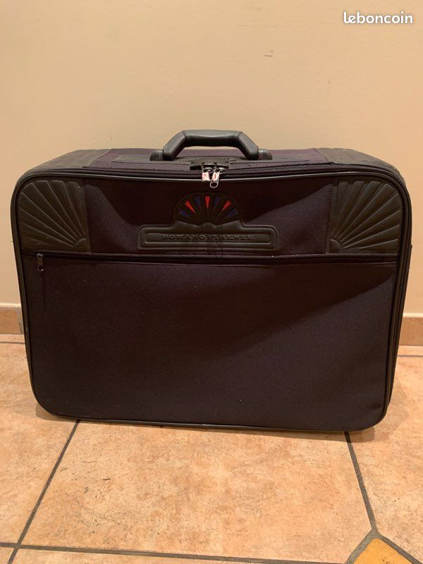 Valise noire (image 1)