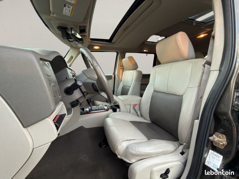 Jeep COMMANDER 3.0 CRD LIMITED + TREUIL ELECTRIQUE + PARE-CHOCS OFF-ROAD RENFORCE (image 10)