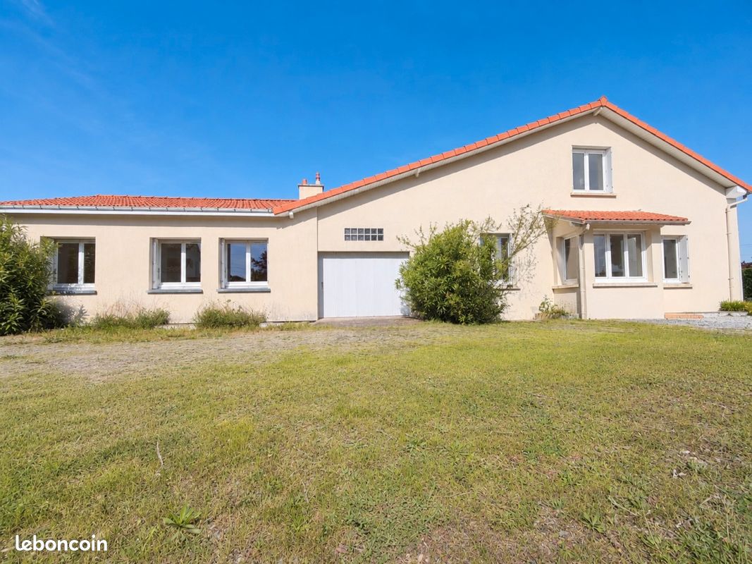 Maison 10 pièces 223 m² · à La Baule-Escoublac · 223 m² · 698 000 €