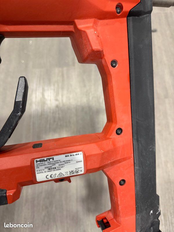 Cloueur Hilti Bx3 À VENDRE! - FR