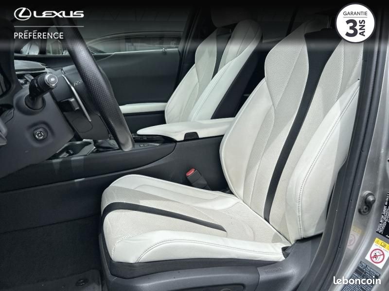 Lexus UX 250h 2WD F SPORT EXECUTIVE MY19 (image 8)