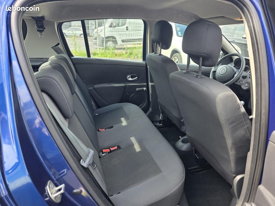 Renault Clio Expression (image 5)