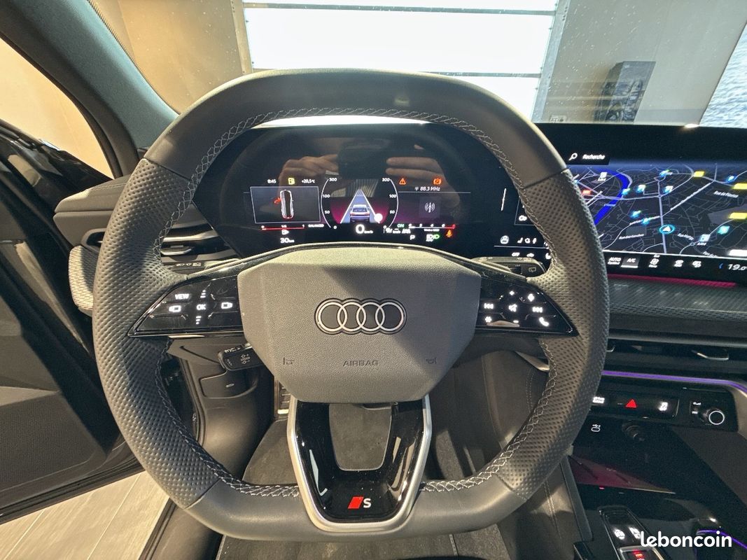 AUDI Q5 TFSI 204 ch Hybride S tronic 7 Quattro S line (image 13)
