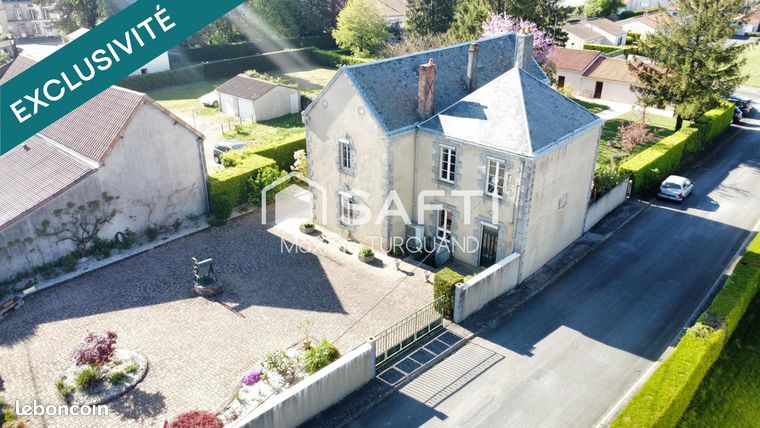 Maison 12 pièces 286 m²