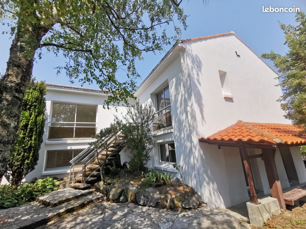 Maison a louer vertou - 8 pièce(s) - 152 m2 - Surfyn