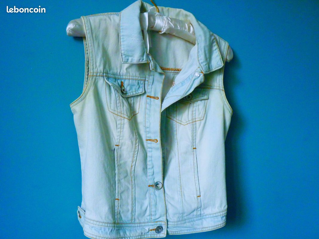 Veste en jean Femme Pimkie S ou 36 TBE bleu ciel sans manches