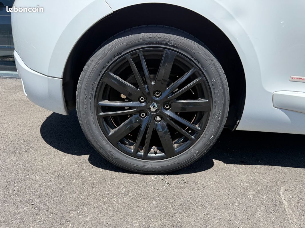 Renault Mégane COUPE 1.6 DCI 130 ENERGY INTENS Monaco GP (image 30)