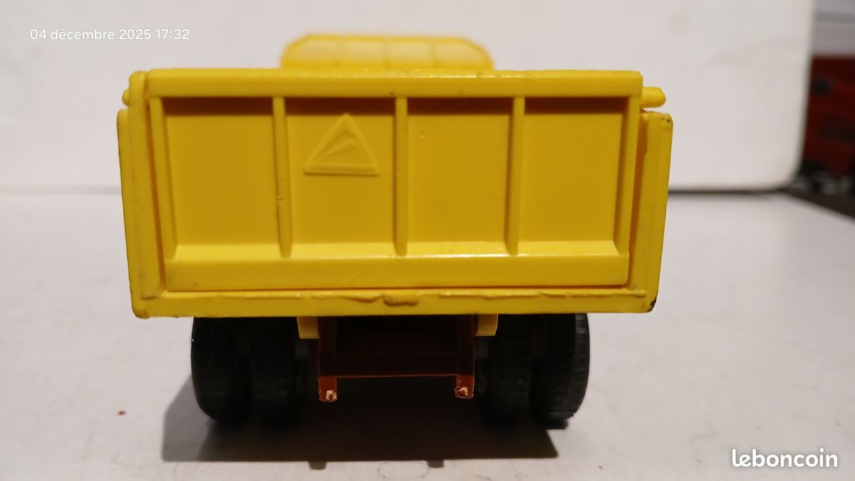 Miniature Camion Berliet GRH 230 Benne - Eligor 1/43 - Occasion TBE