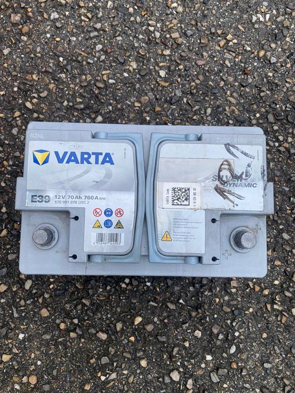 Batterie voiture Varta Start & Stop AGM E39 - 70Ah / 760A - 12V - Feu Vert