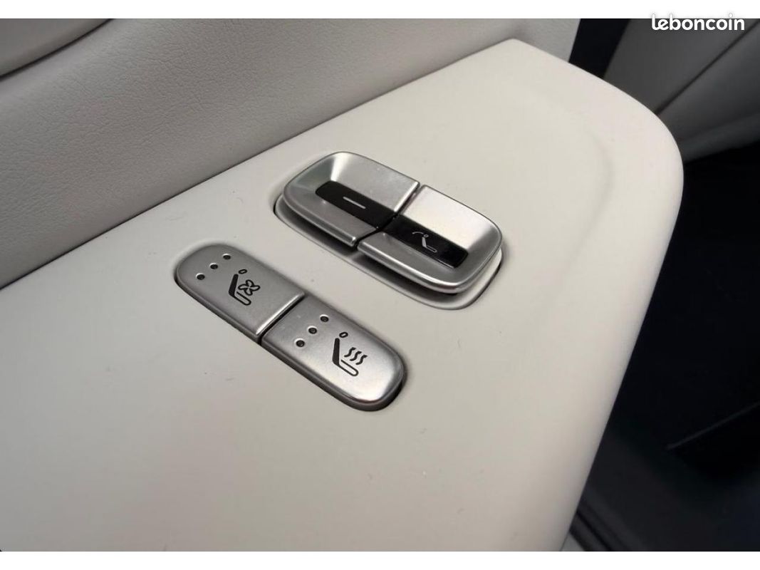 Xpeng g9 575 awd performance 93.1 kwh black edition / cuir diamant / attelage / sieges massants / audio dynau (image 21)