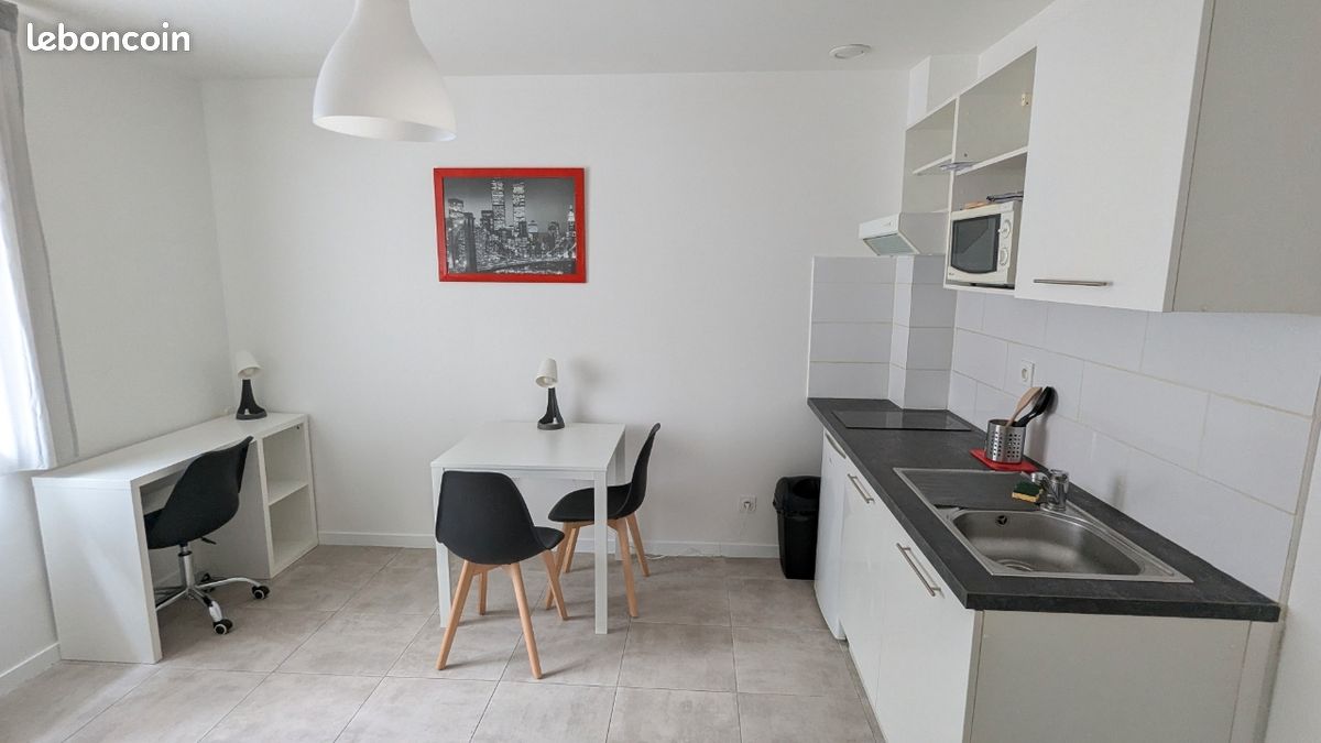 Appartement 1 pièce 23 m² · à Saint-Étienne · 23 m² · 400 €