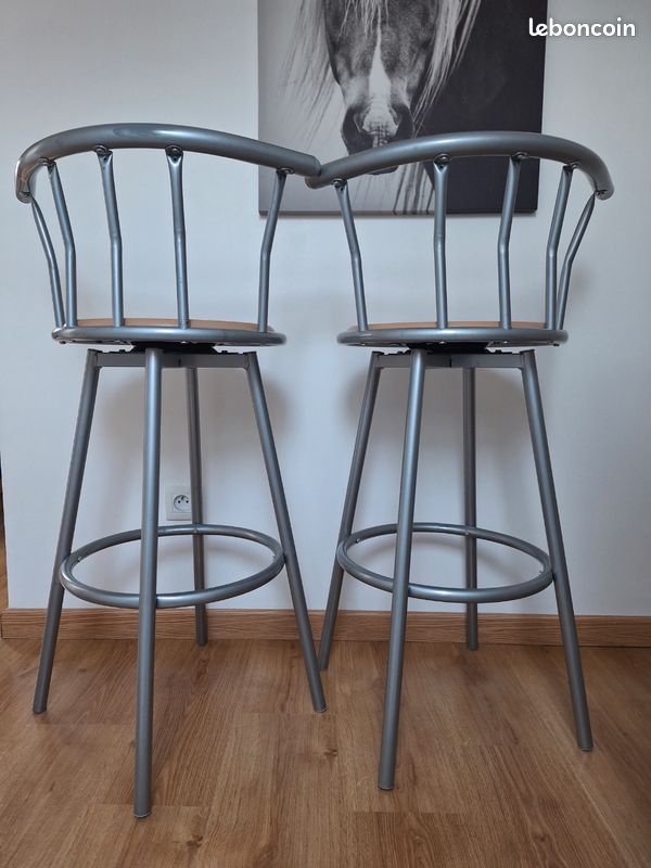 Chaises de bar (image 1)