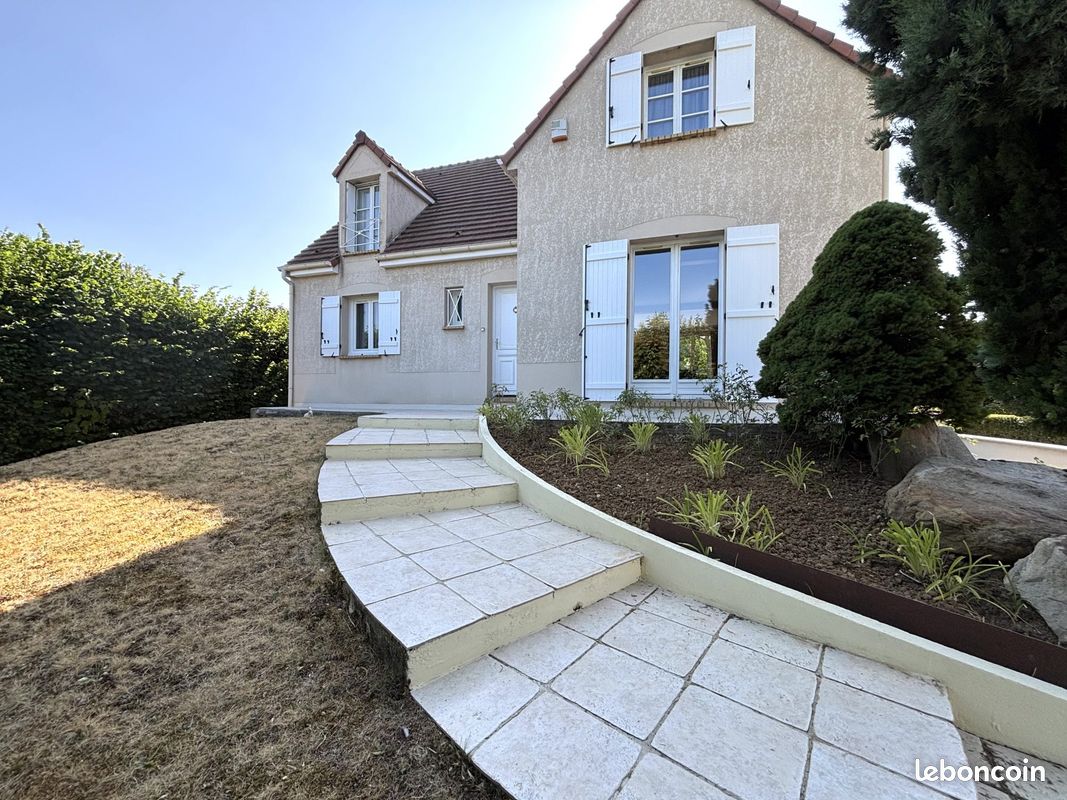 Maison 6 pièces 138 m² · à Saint-Germain-lès-Corbeil · 138 m² · 476 000 €