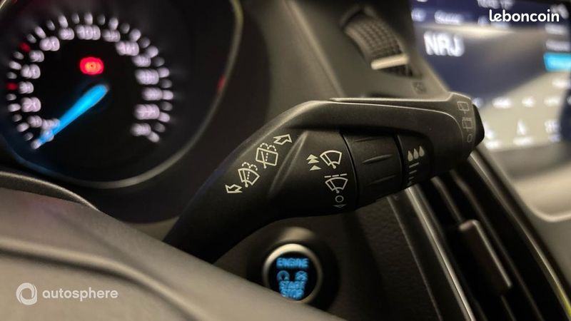 Ford Focus 1.5 TDCi 120ch Stop&Start Titanium PowerShift (image 24)