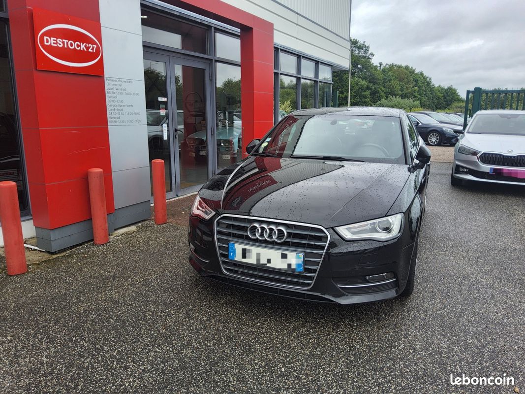 AUDI A3 A3 2.0 TDI 150 S tronic 6 S Line (image 4)
