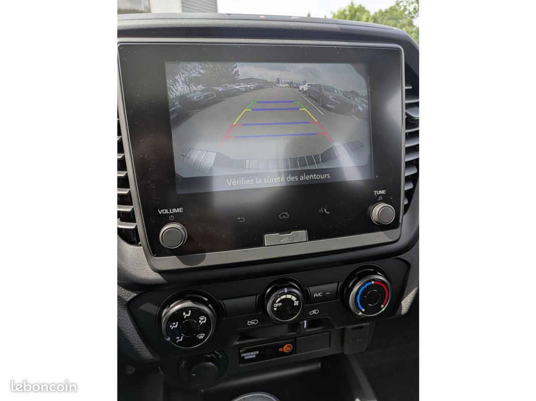 ISUZU D-MAX * 30 500 HT*SINGLE B-STRONG 2.2 DMS M/T 4x4 MY2026 Euro6e-bis SPLASH WHITE (image 10)