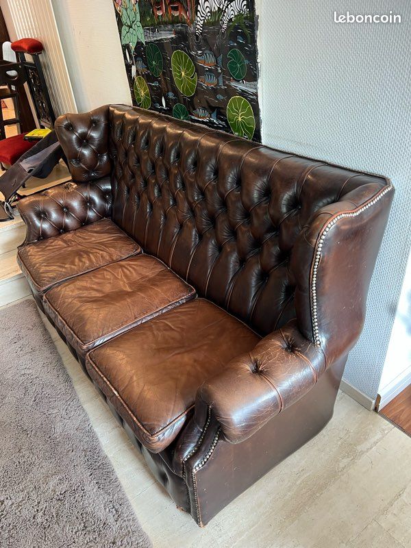 Canapé Chesterfield en cuir marron (image 2)