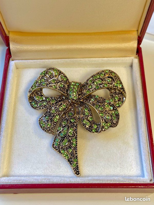 Sublime broche avec véritable pierre verte MALACHITE (Neuf (Voir