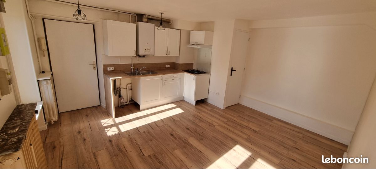 Appartement 2 pièces 35 m² · à Versailles · 35 m² · 940 €/mois