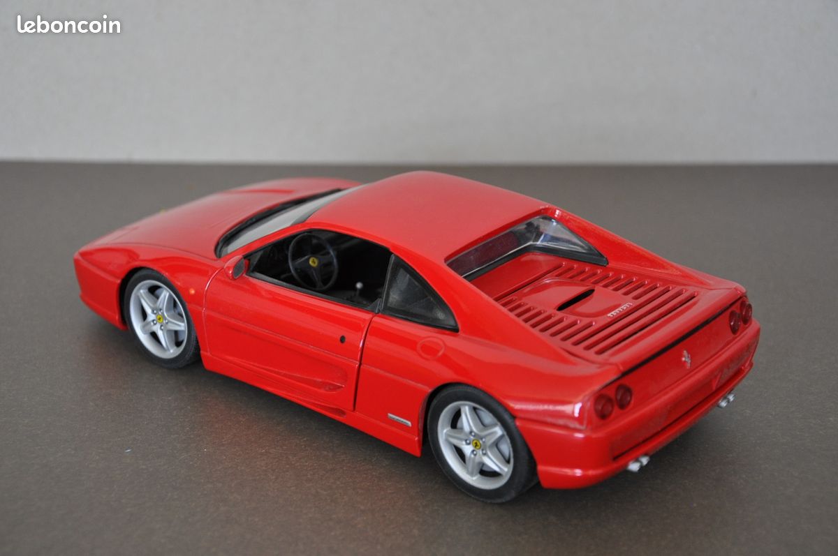 Miniature UT Models Ferrari 355 - Échelle 1/18 - Blanche (Reworked) - Occasion