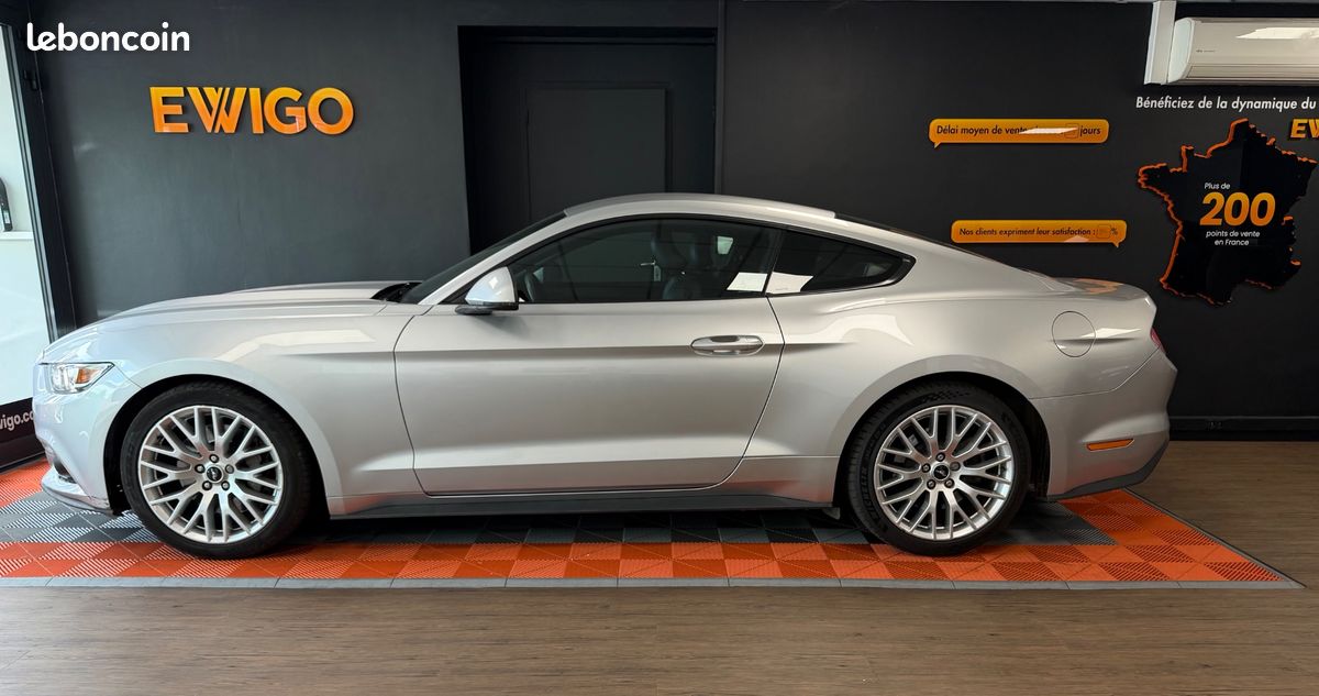 Ford mustang fastback 2.3 317 cv premium / origine france / entretien complet ford / 2 ieme main / camera (image 17)