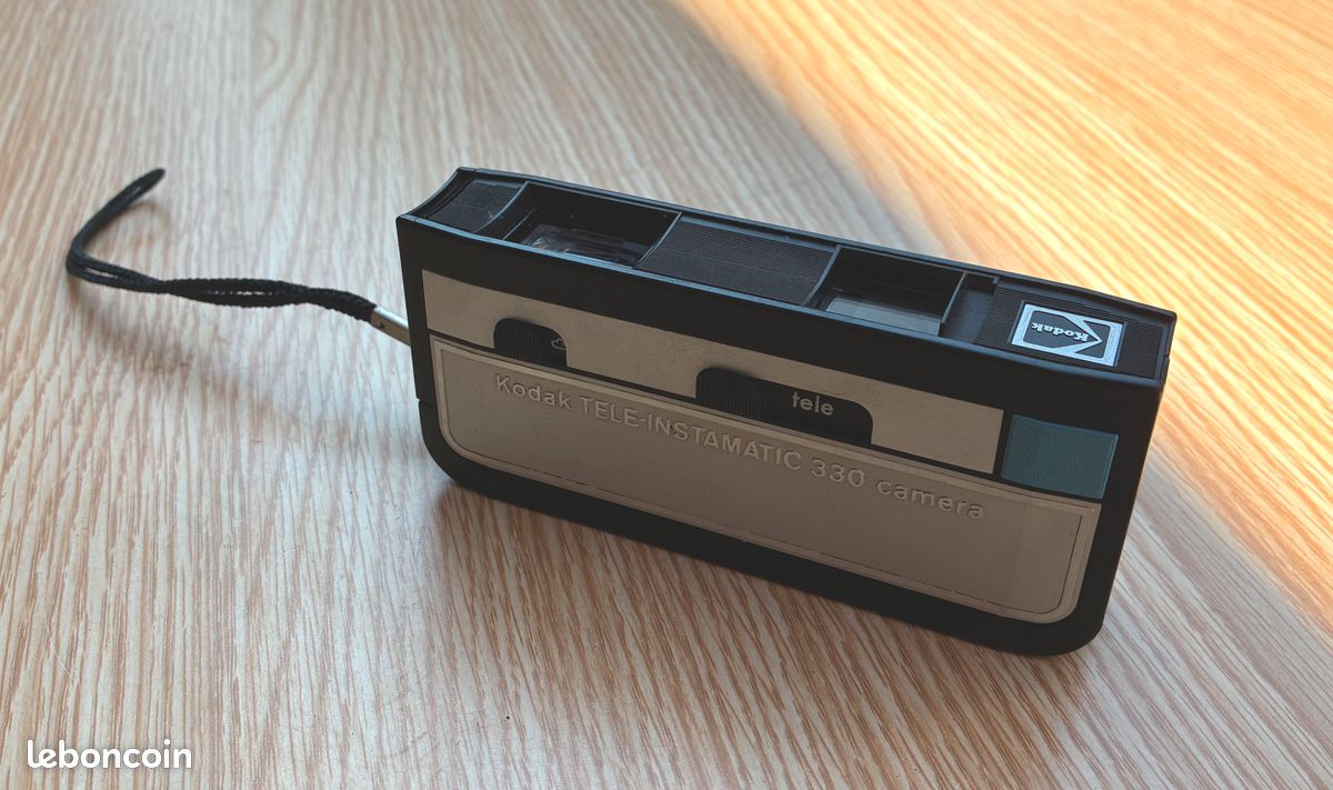 Collector : appareil photo ancien Kodak Instamatic (image 1)