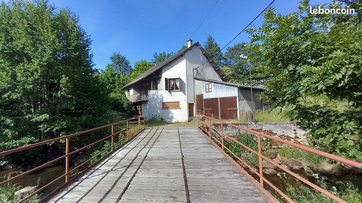 Maison 83 m² · à Allanche · 83 m² · 63 800 €