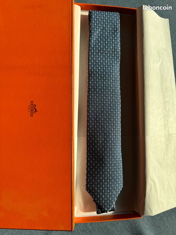 Cravate Hermès 👔 (image 1)