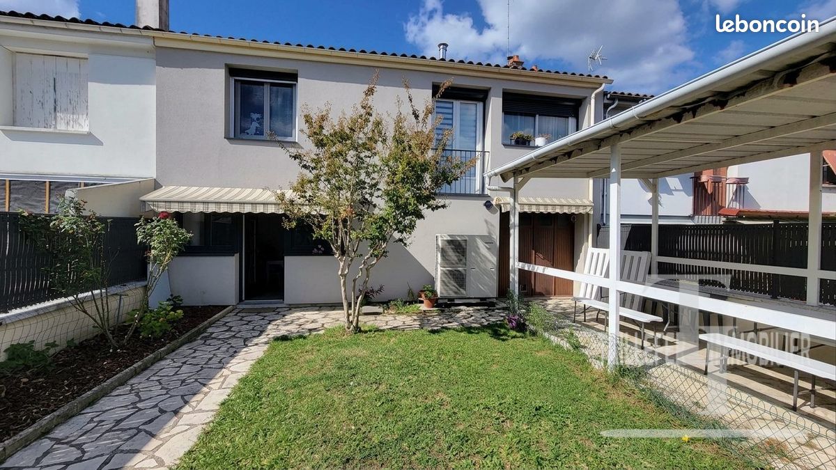 Maison 5 pièces 133 m² · à Saint-Léon-sur-l'Isle · 133 m² · 180 000 €