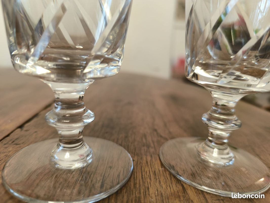 2 verrres à vin anciens, en cristal soufflé bouche et taillé main (image 4)